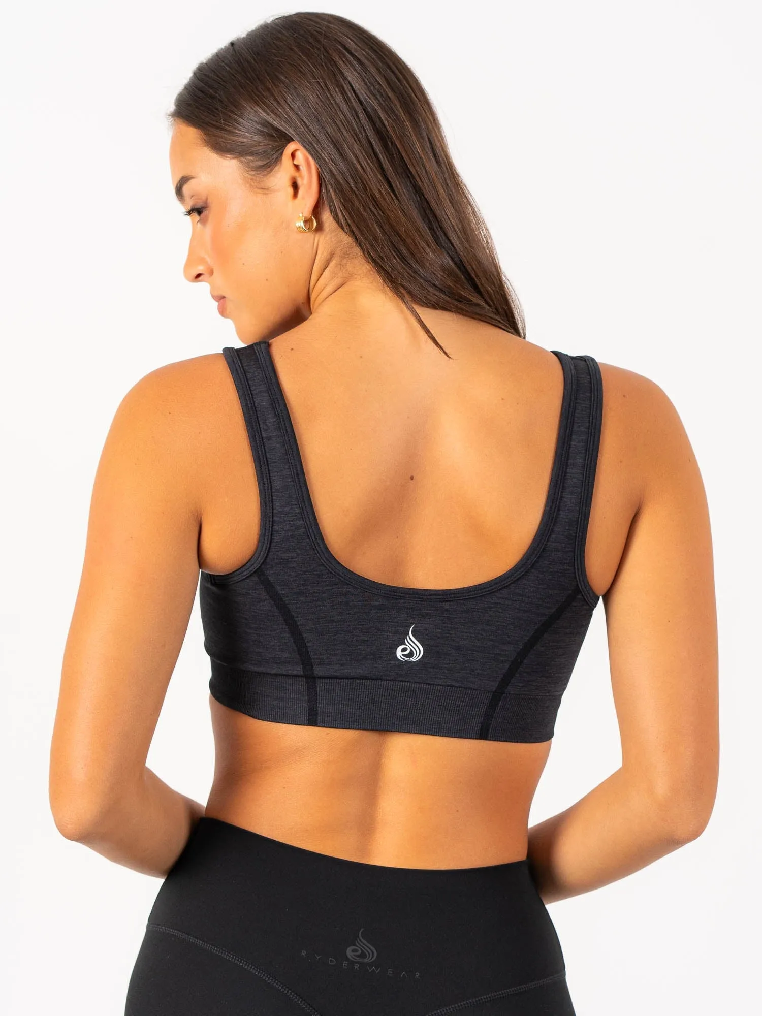 Posture Enhancing Structure Flatlock stitching seams Enhance Seamless Sports Bra - Black