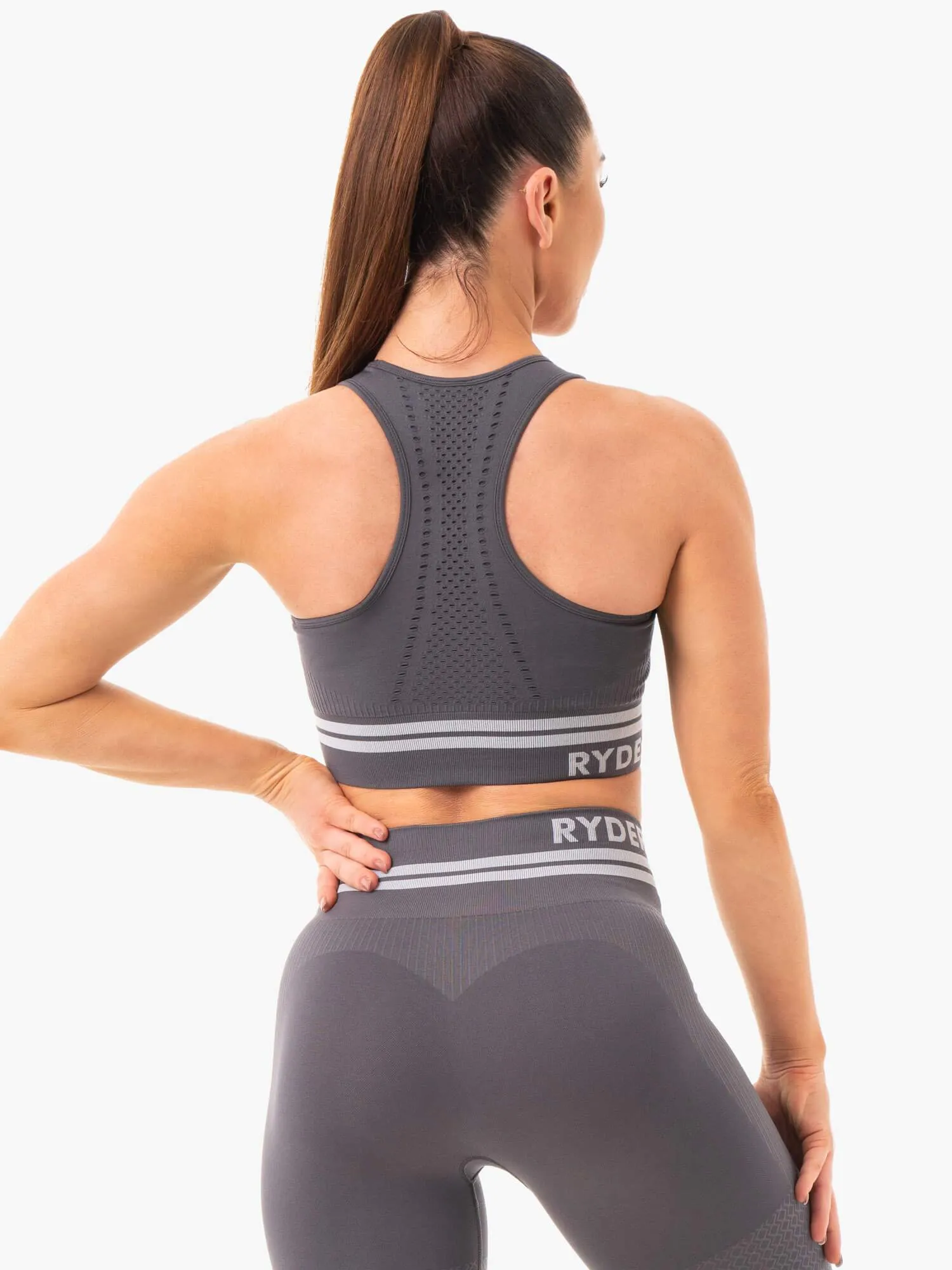 Durable Stitching Adjustable Design Freestyle Seamless Longline Sports Bra - Charcoal