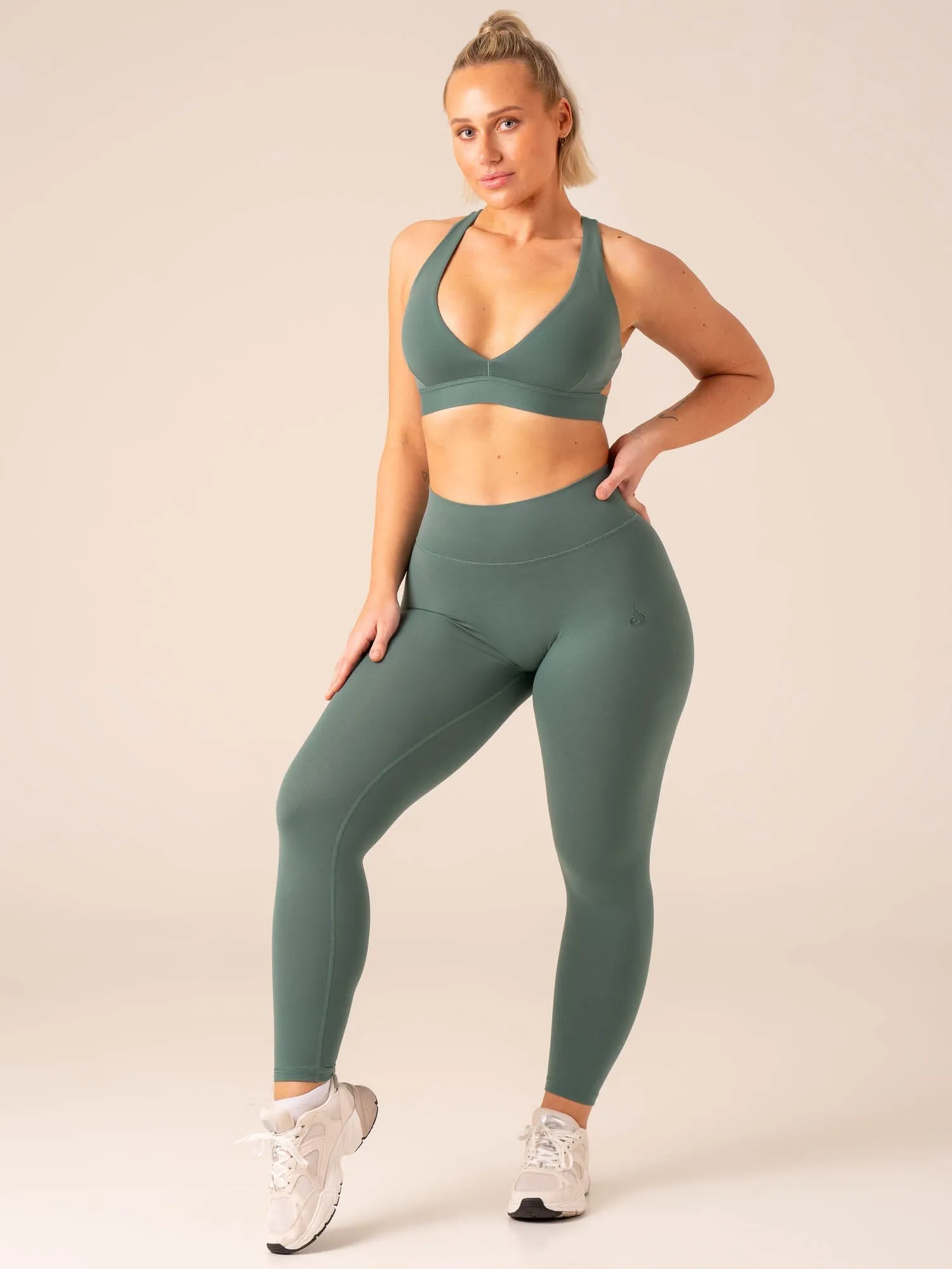 Prime Sports Bra - Emerald Non-Irritating Edges