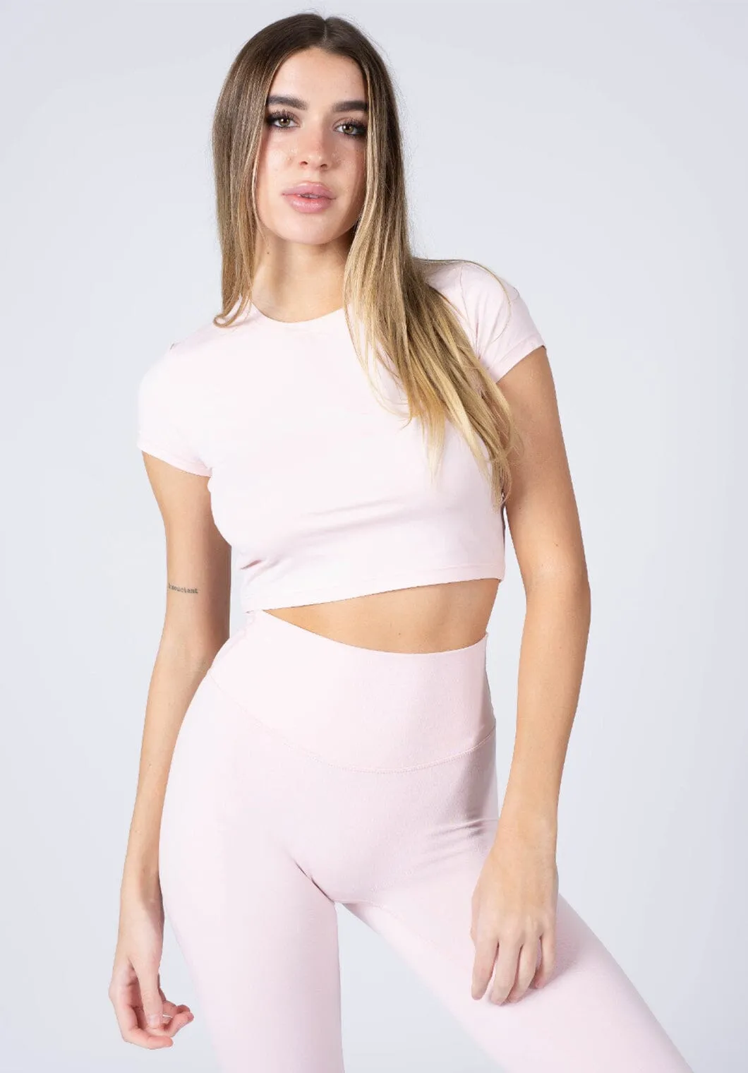 Breathable knit Comfy Vibes LiteSpeed Short Sleeve Crop Primrose