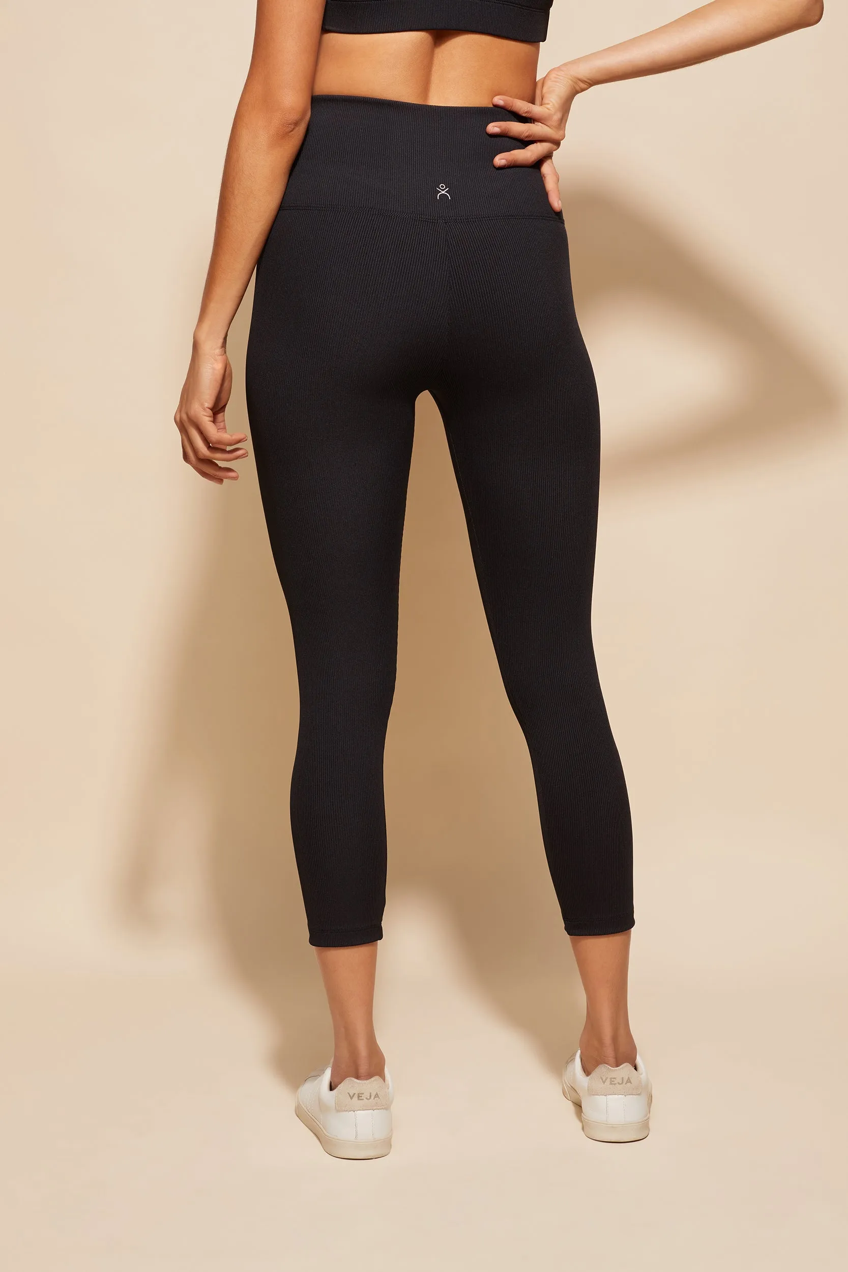 Harlow Tight Beginner Level Holiday Outfit Body-Hugging Design