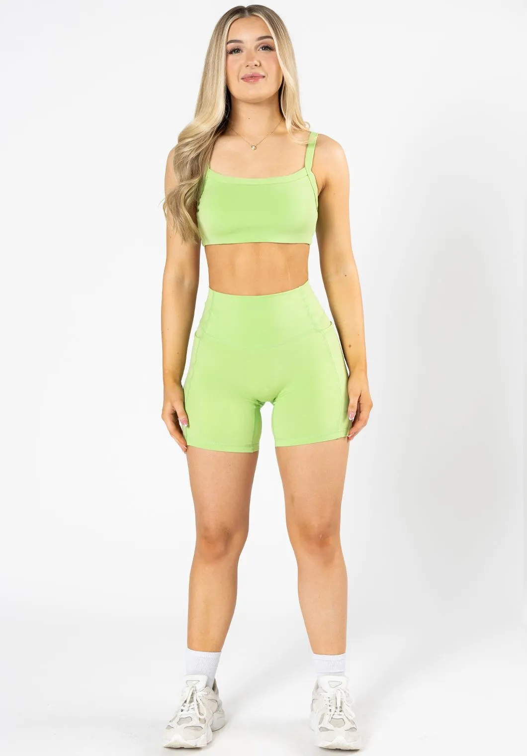 Moisture Wicking Material mid-rise Reluna? Empower Sculptseam? Pocket Short 6?? Lime