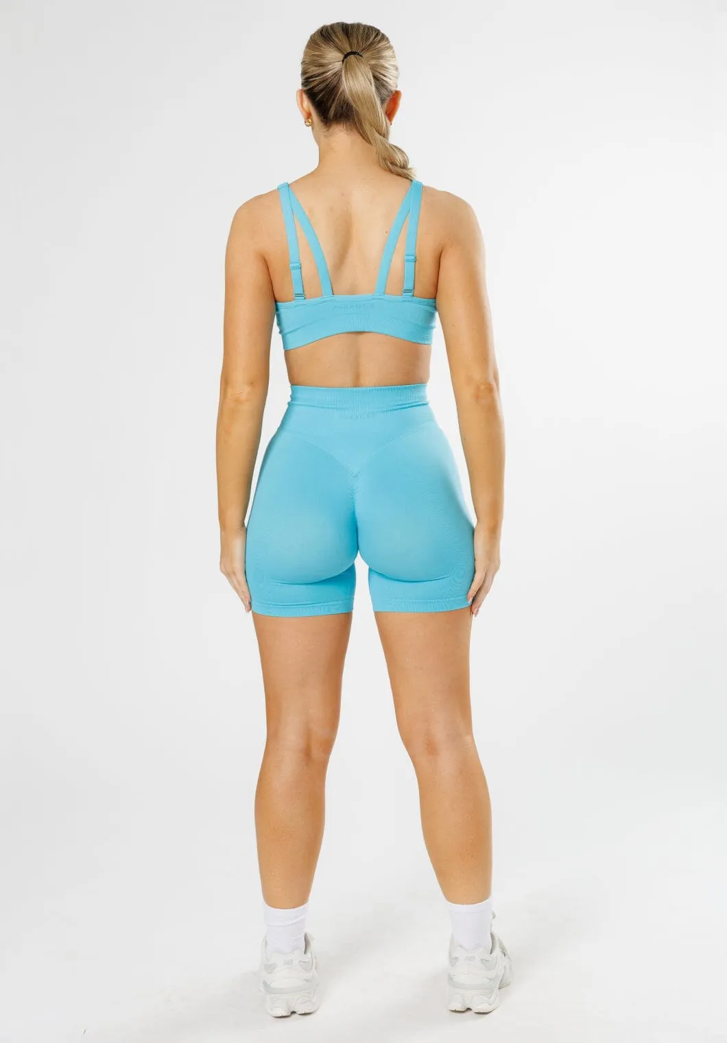 CurveFlex? Hourglass Sculptseam? Plus Seamless Shorts 6?? Juicy Stretchable Material Body Flex