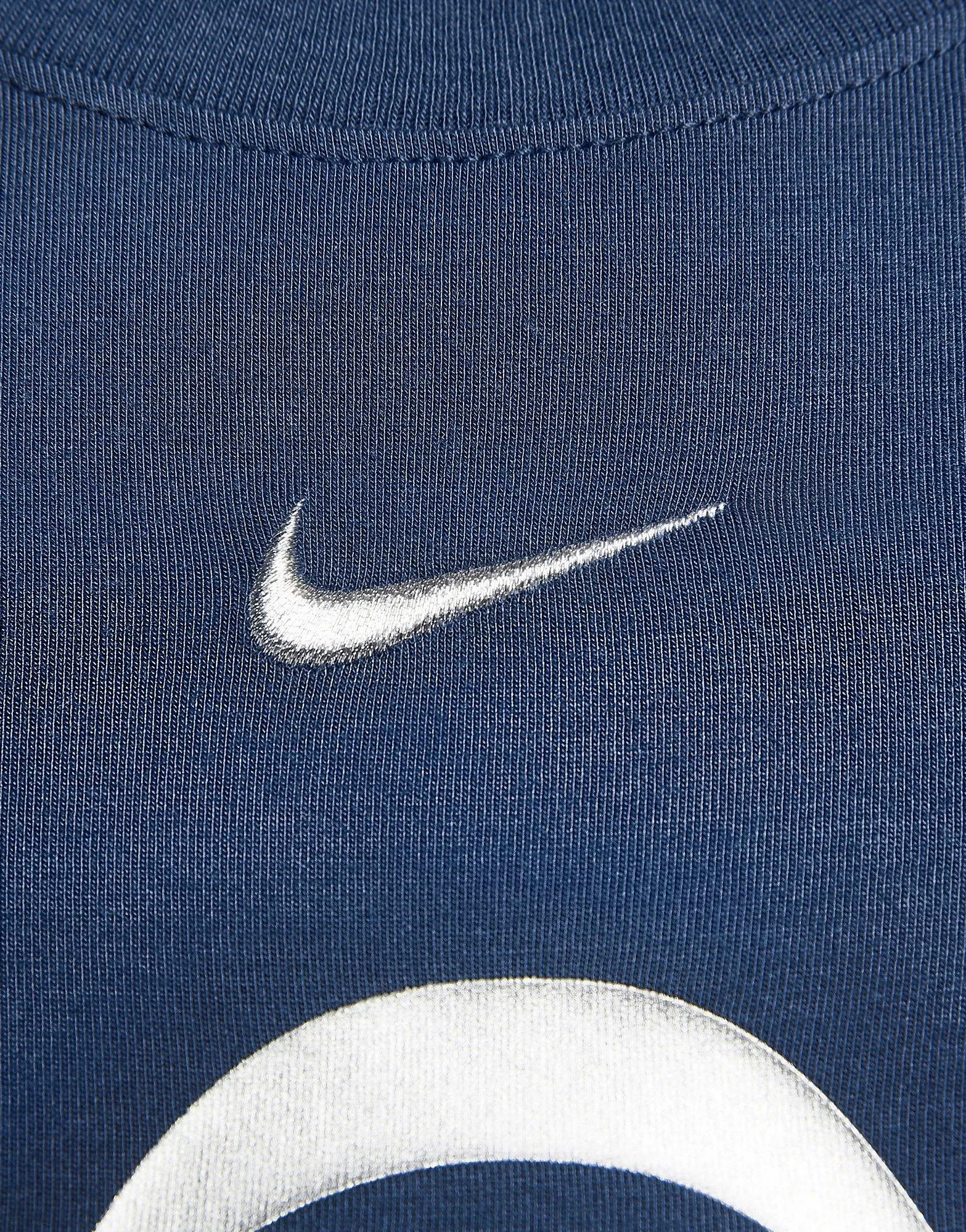 Graphic T-Shirt ThermoregulatingFabric fade resistant color