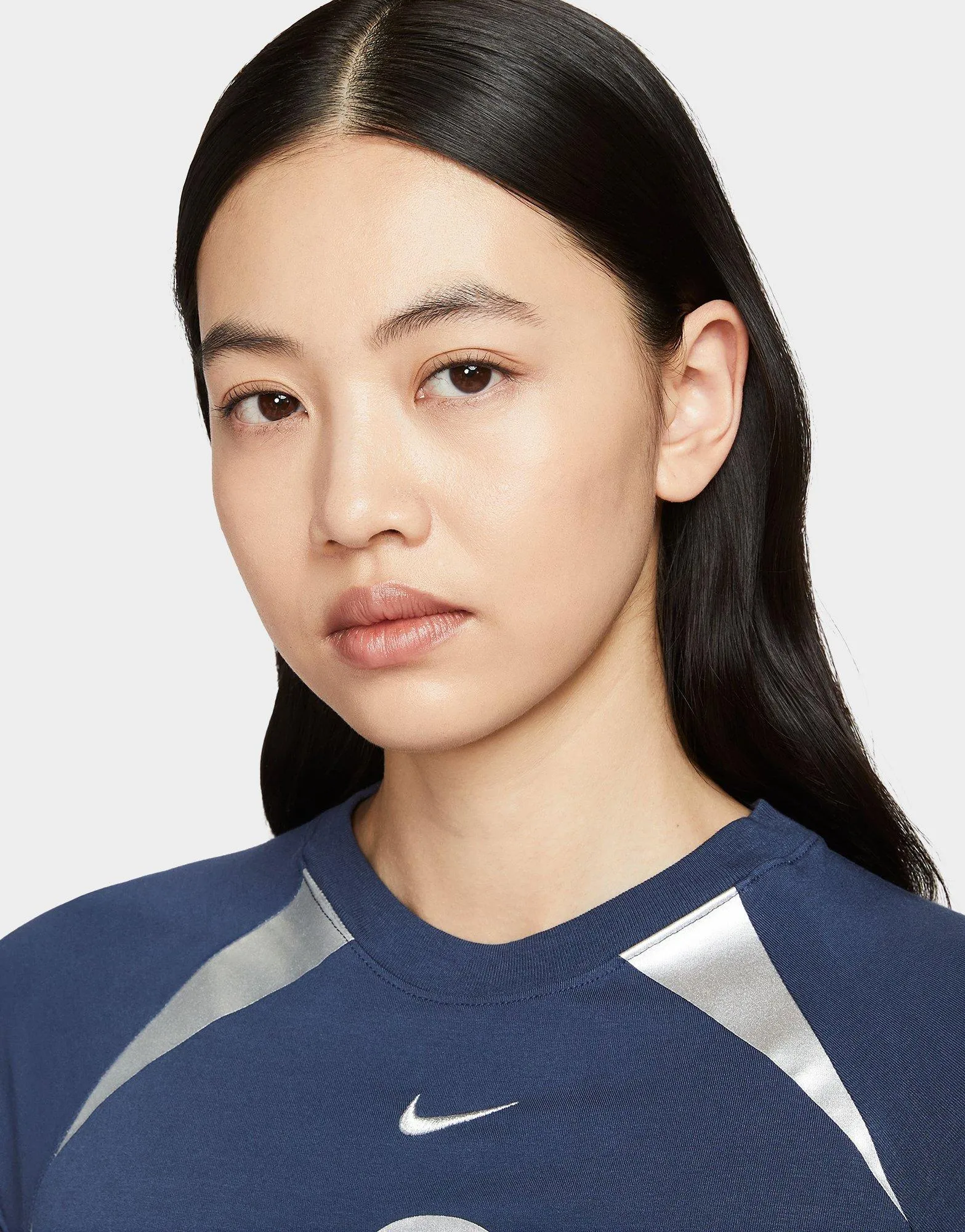 Effortless Design Stretch Fabric Technology Graphic T-Shirt