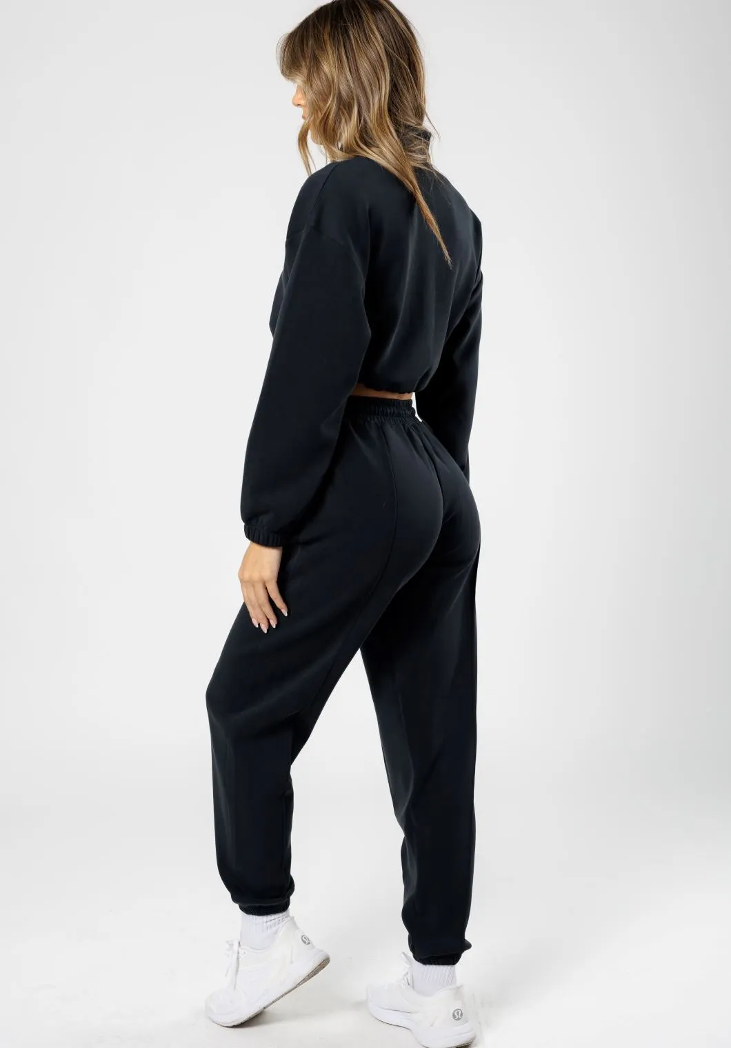 Sport Shorts Capri AirLux? Legacy Boyfriend Jogger Black