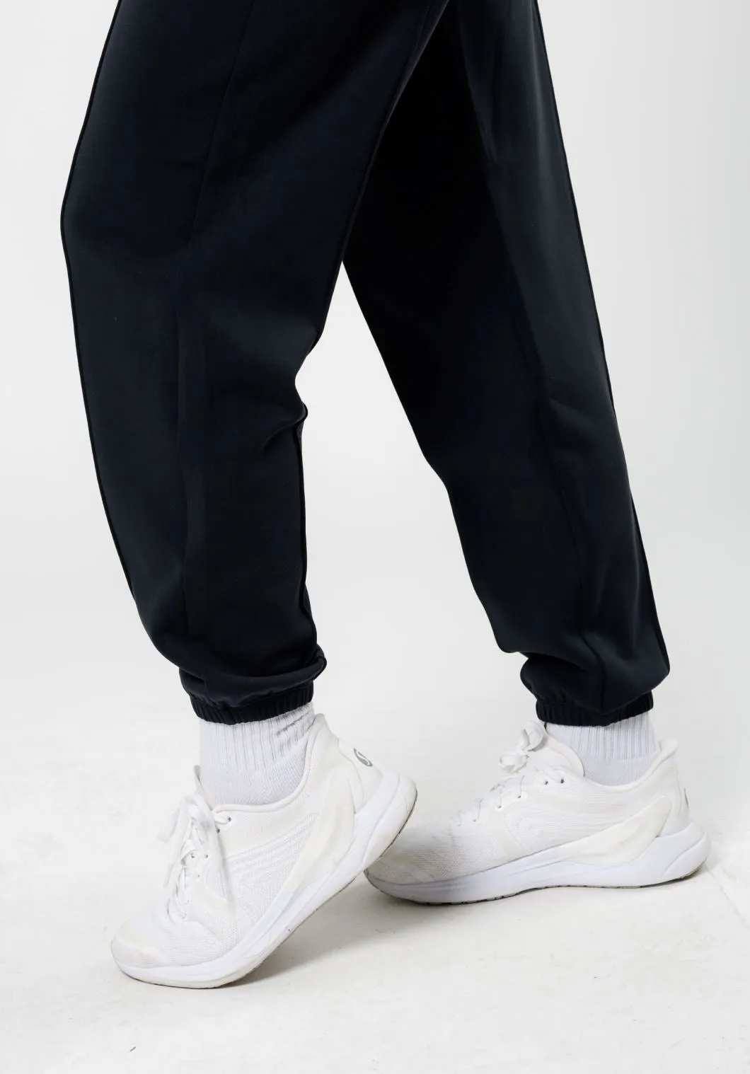 Impact Resistance AirLux? Legacy Boyfriend Jogger Black