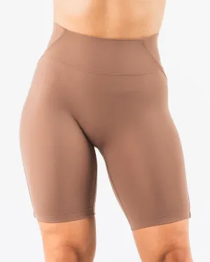 Aura Short 9" - Oak Sleek Fit