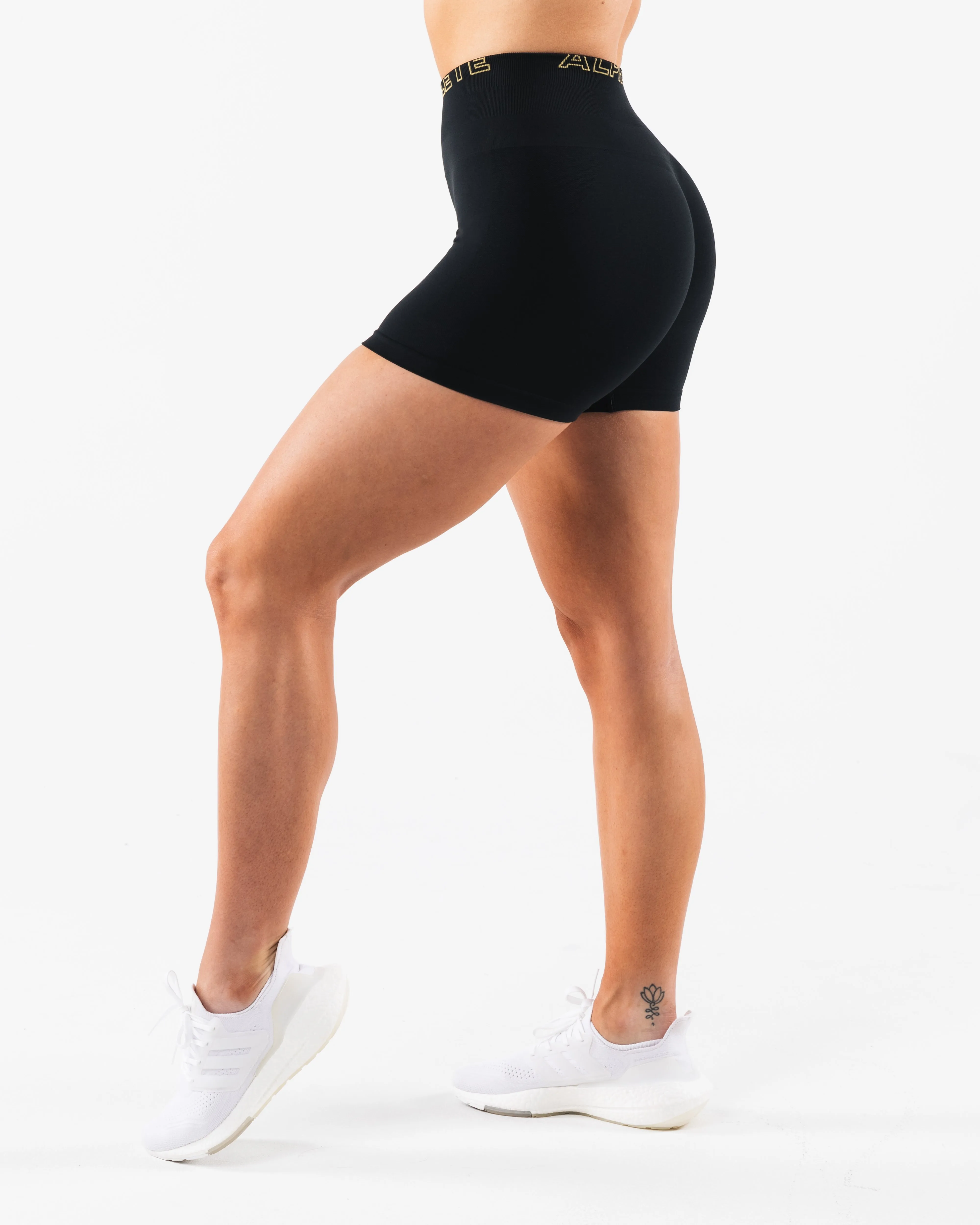 Casual Clothing Slim Look Amplify Gravity Short - Black SE
