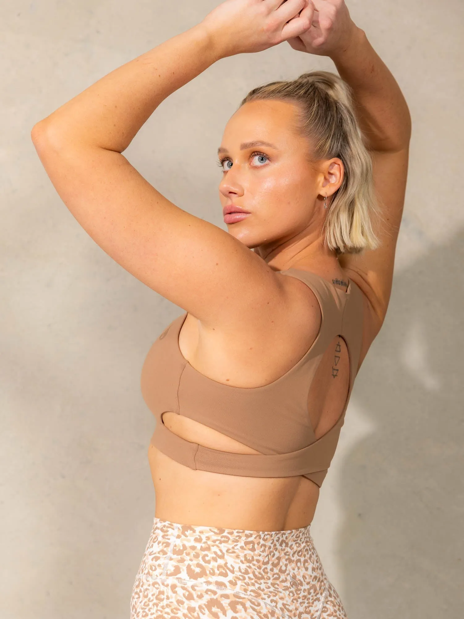 Petite size seams Secure Closure Empower Sports Bra - Mocha