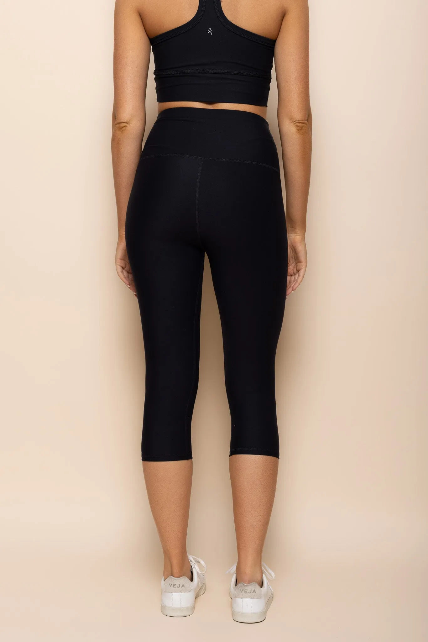 Natural Stretch Form 3/4 Tight