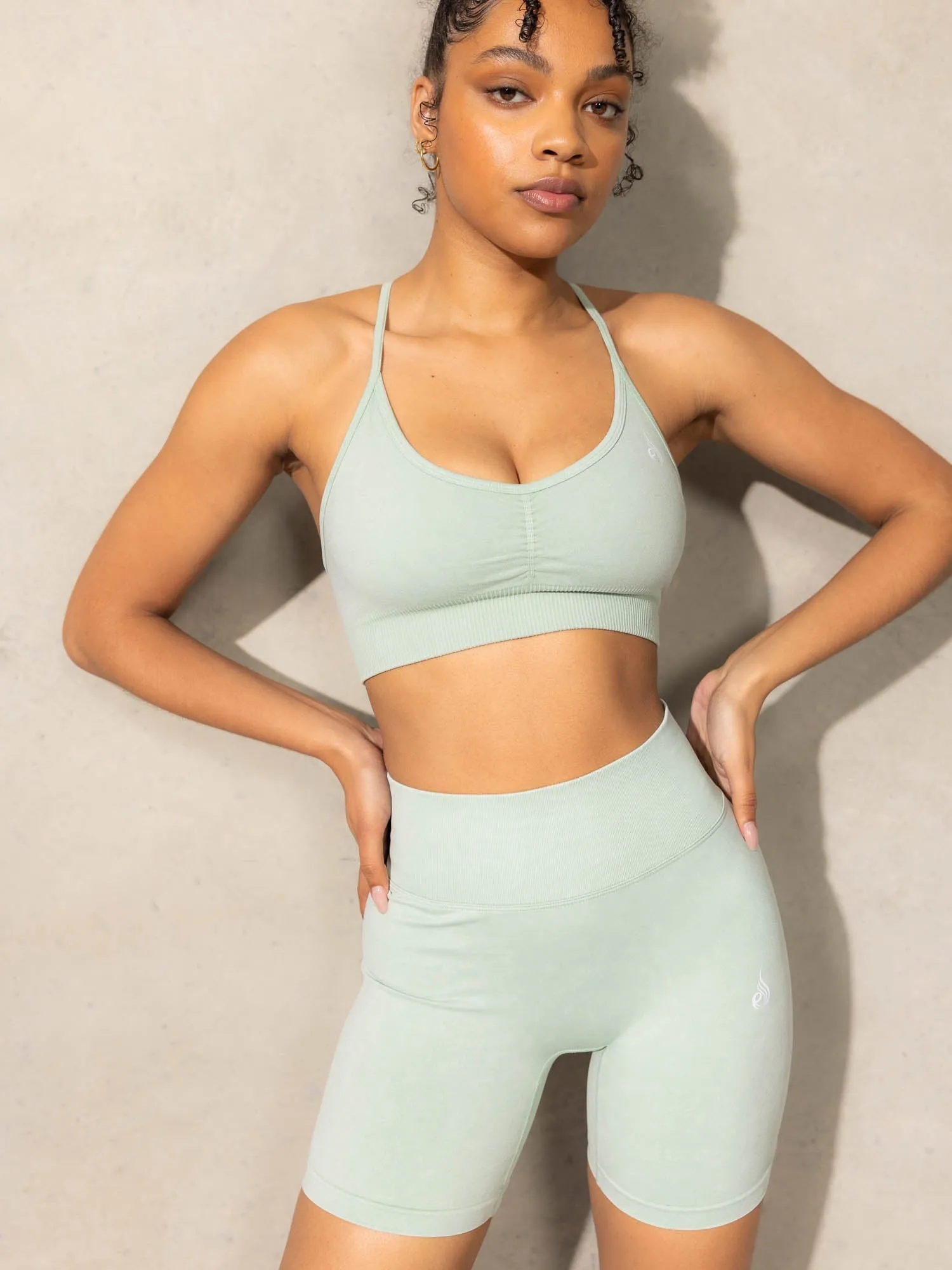Polyester active clothing Regular fit seams Stonewash Seamless Sports Bra - Mint Stonewash