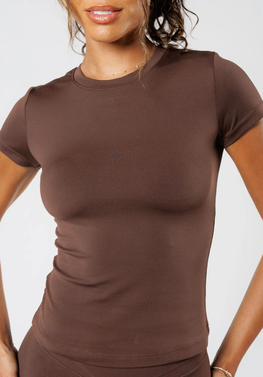 UltraSoftBrushedInterior Water Based Ink Print Reluna? Full Length Short Sleeve Top Walnut