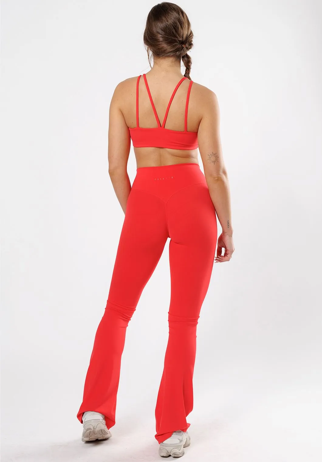 Tagless label Eco Shopper Yoga Class RecStretch Original Sculptseam? Plus Essential Flare Legging 34" Fire Sign