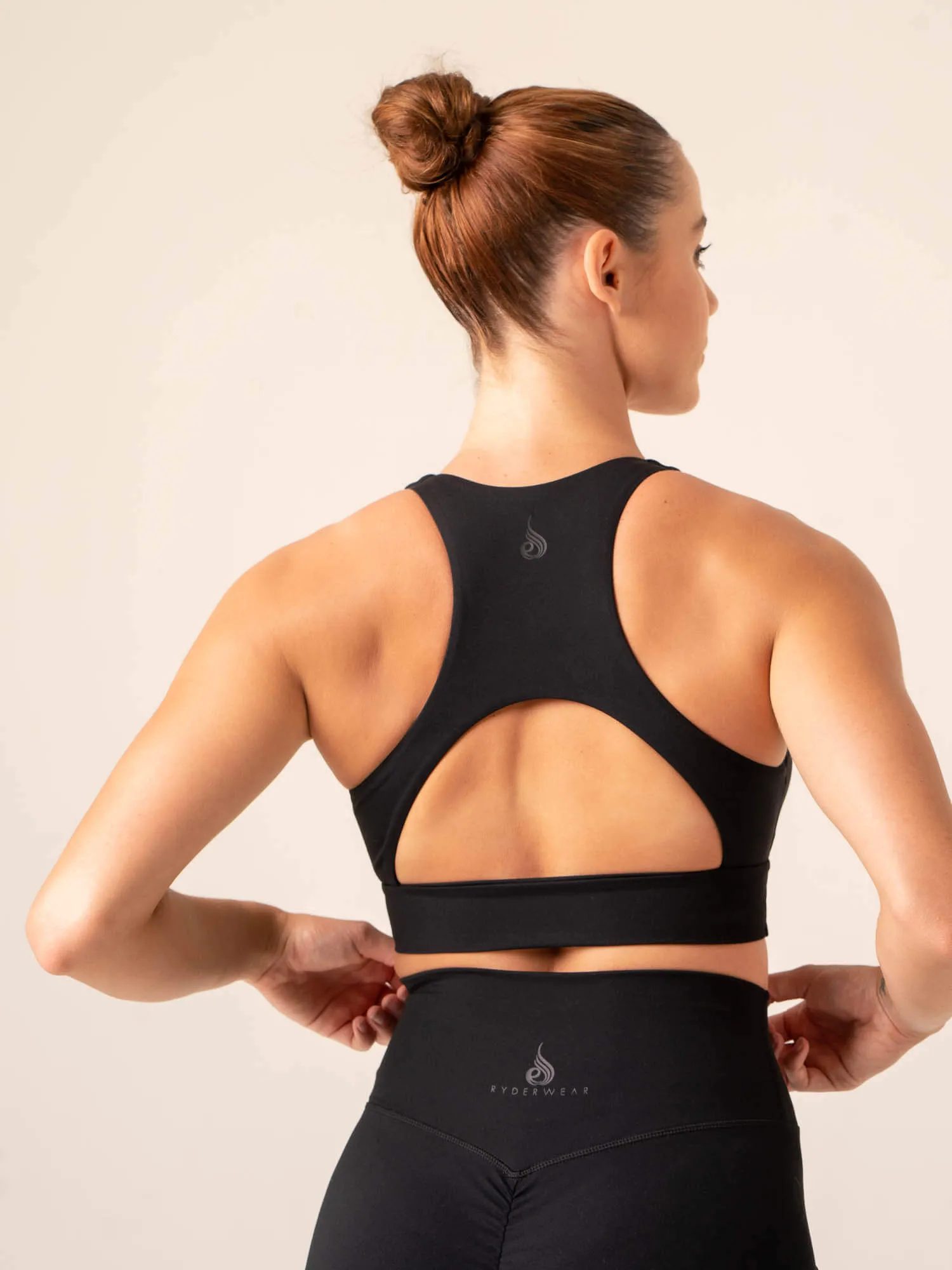 NKD Embody Sports Bra - Black technical fabric