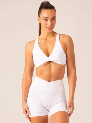 Comfortable Strap Non-Binding Band Momentum Twist Sports Bra - White