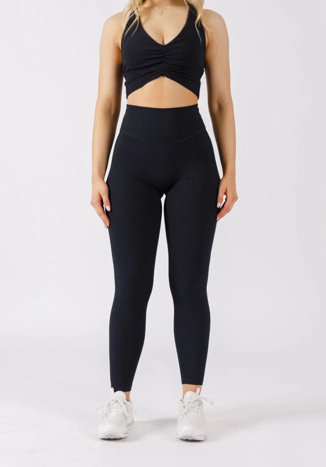 Reflective details Subtle Detail UltraLux Curve Contour Sculptseam? Legging Black