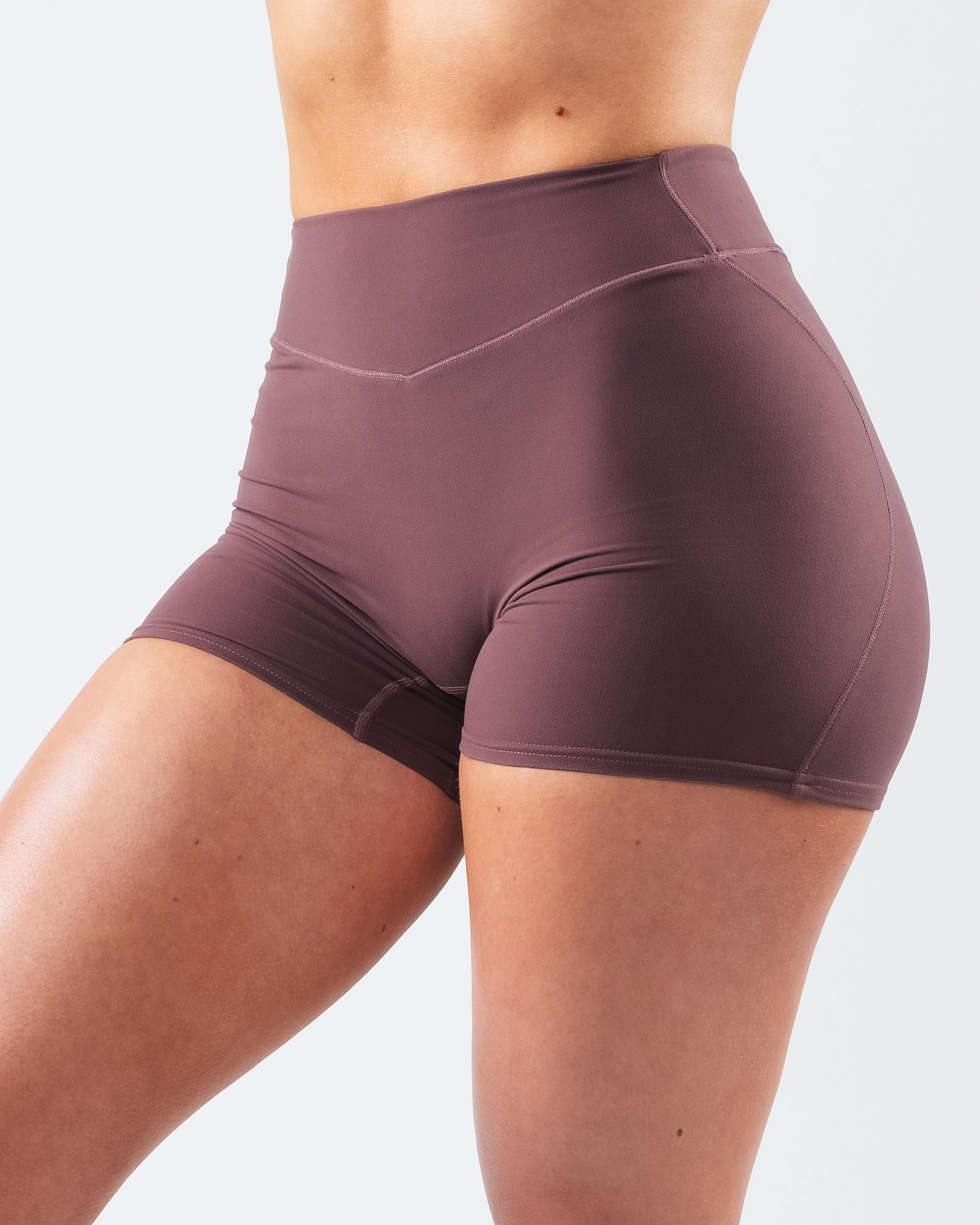 Everyday Core Short 5" - Sugar school outfit