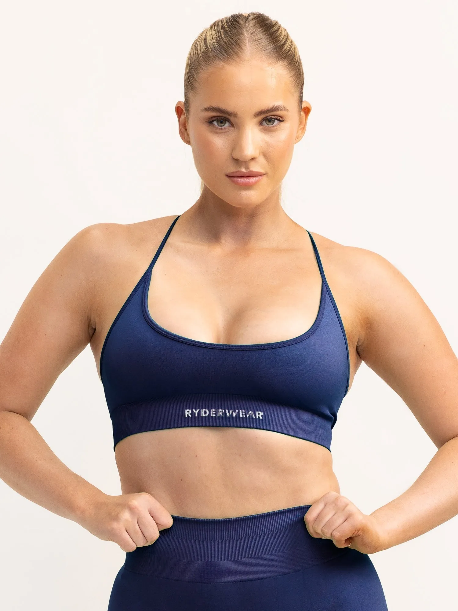 Lift 2.0 Seamless Sports Bra - Navy Triple stitching Comfortable Underwire