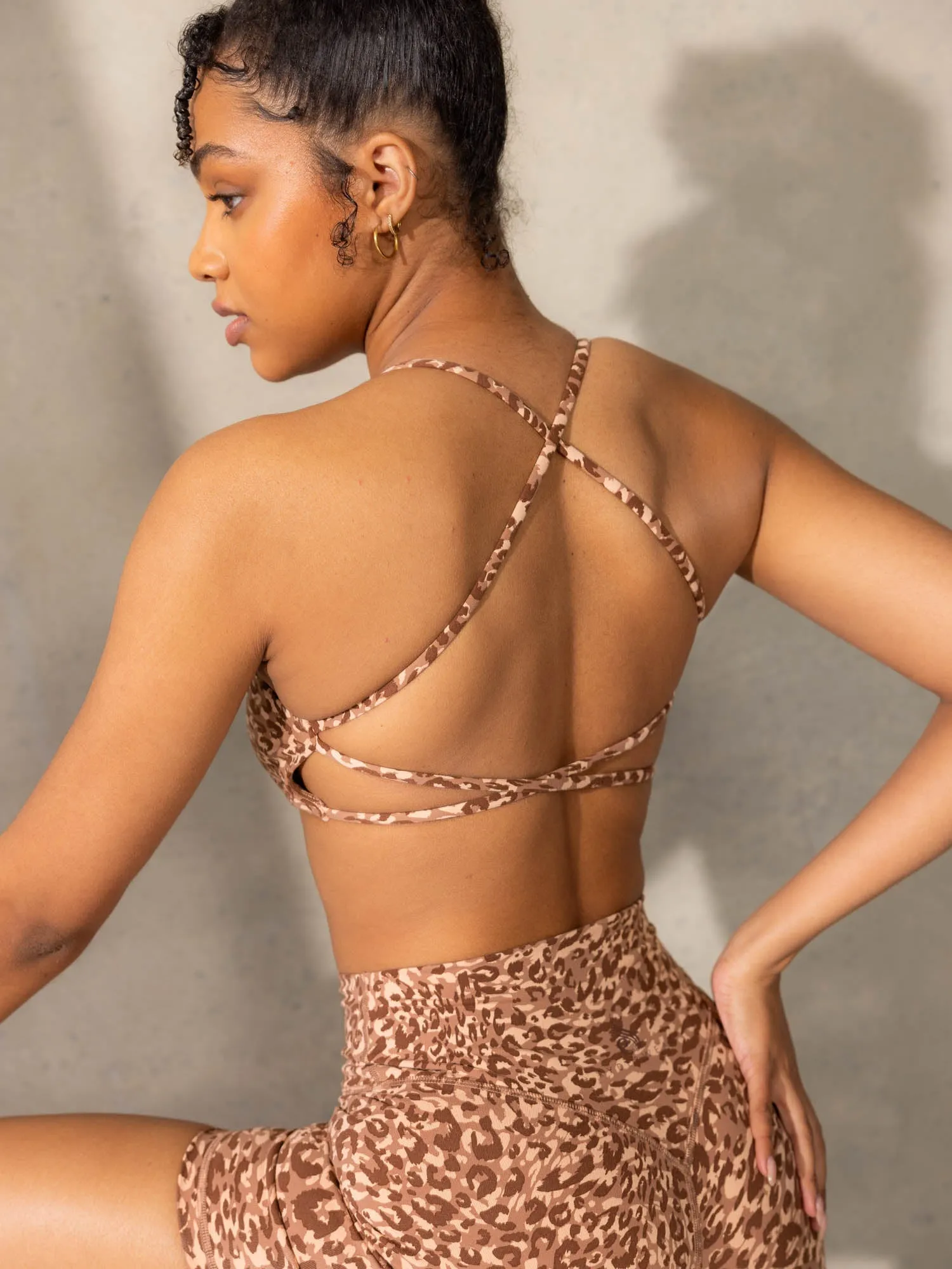 Lycra fabric Empower Sports Crop - Mocha Leopard