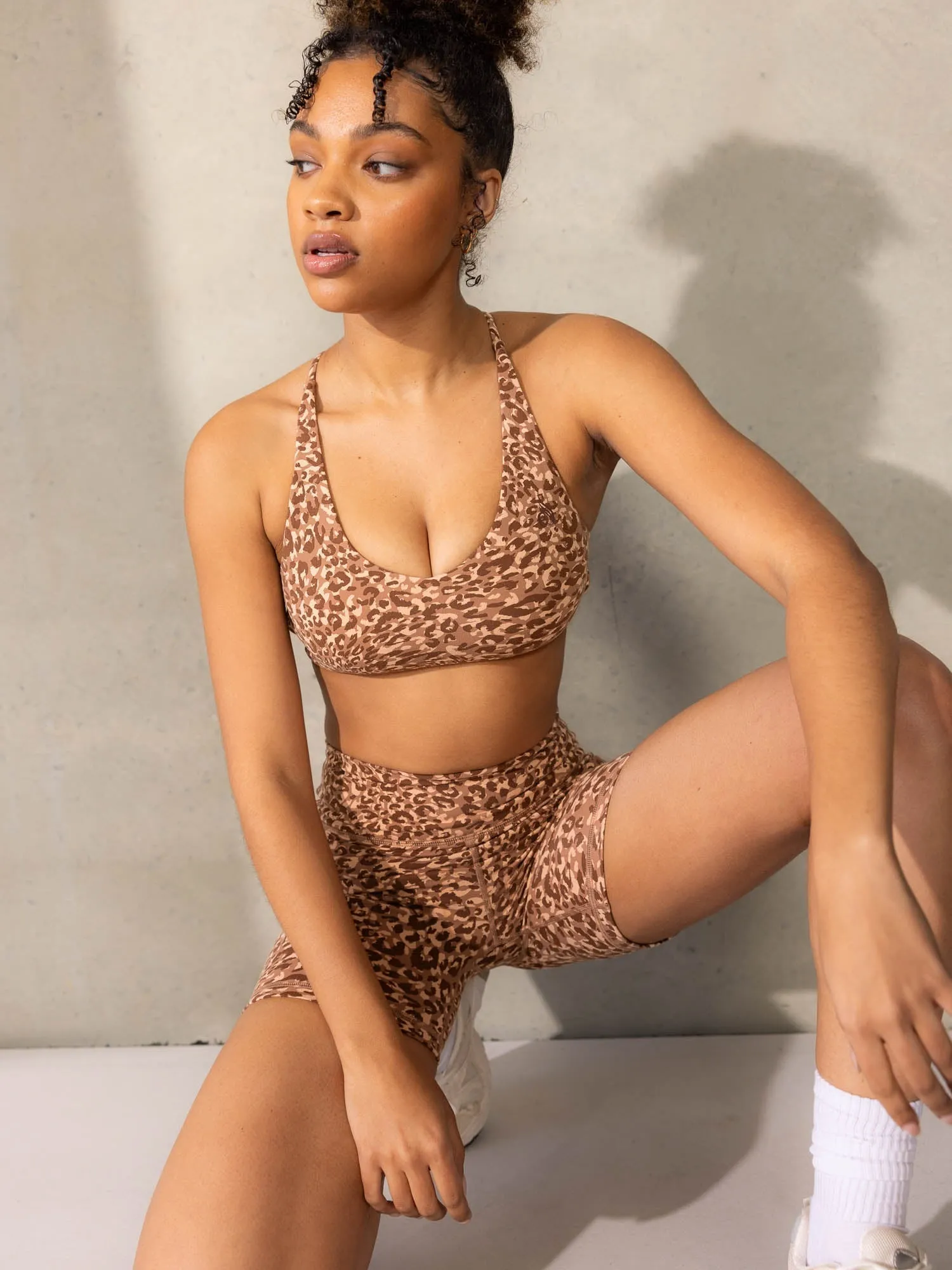 Elastic cuffs Empower Sports Crop - Mocha Leopard