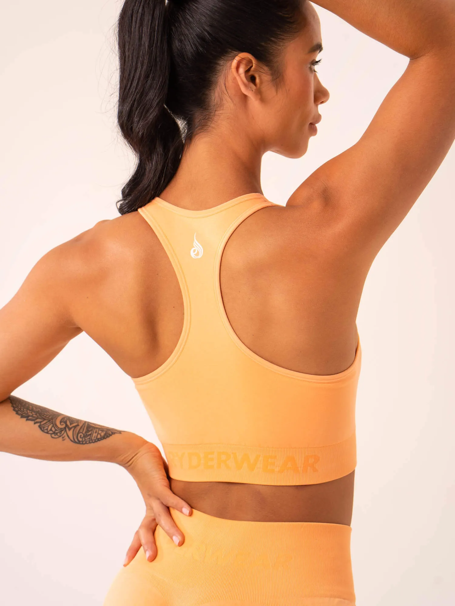 Injury prevention Animal print sports outfit Lift Seamless High Neck Sports Bra - Mango