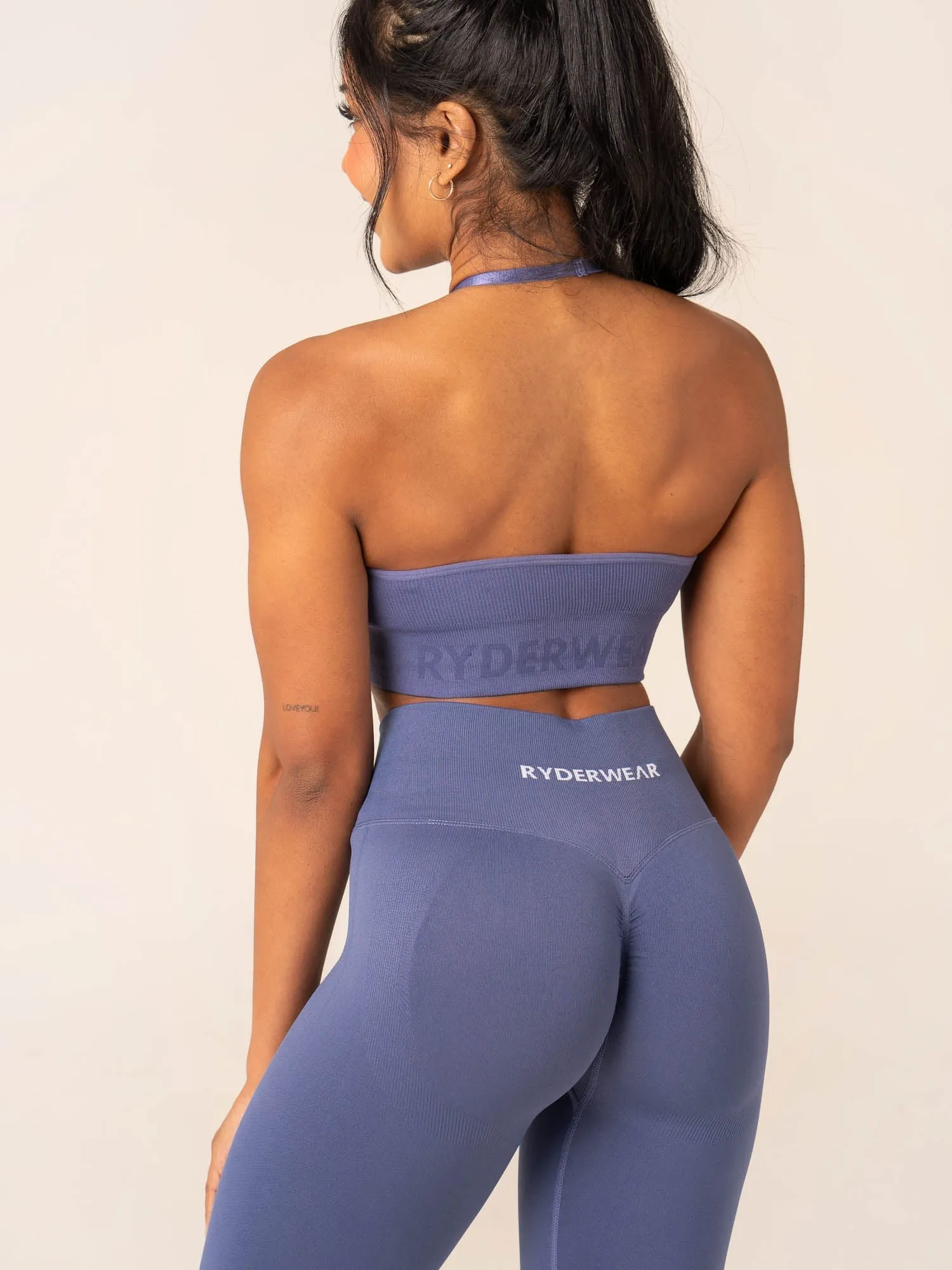 Lift Rib Seamless Halter Sports Bra - Denim Blue Breathable Lining