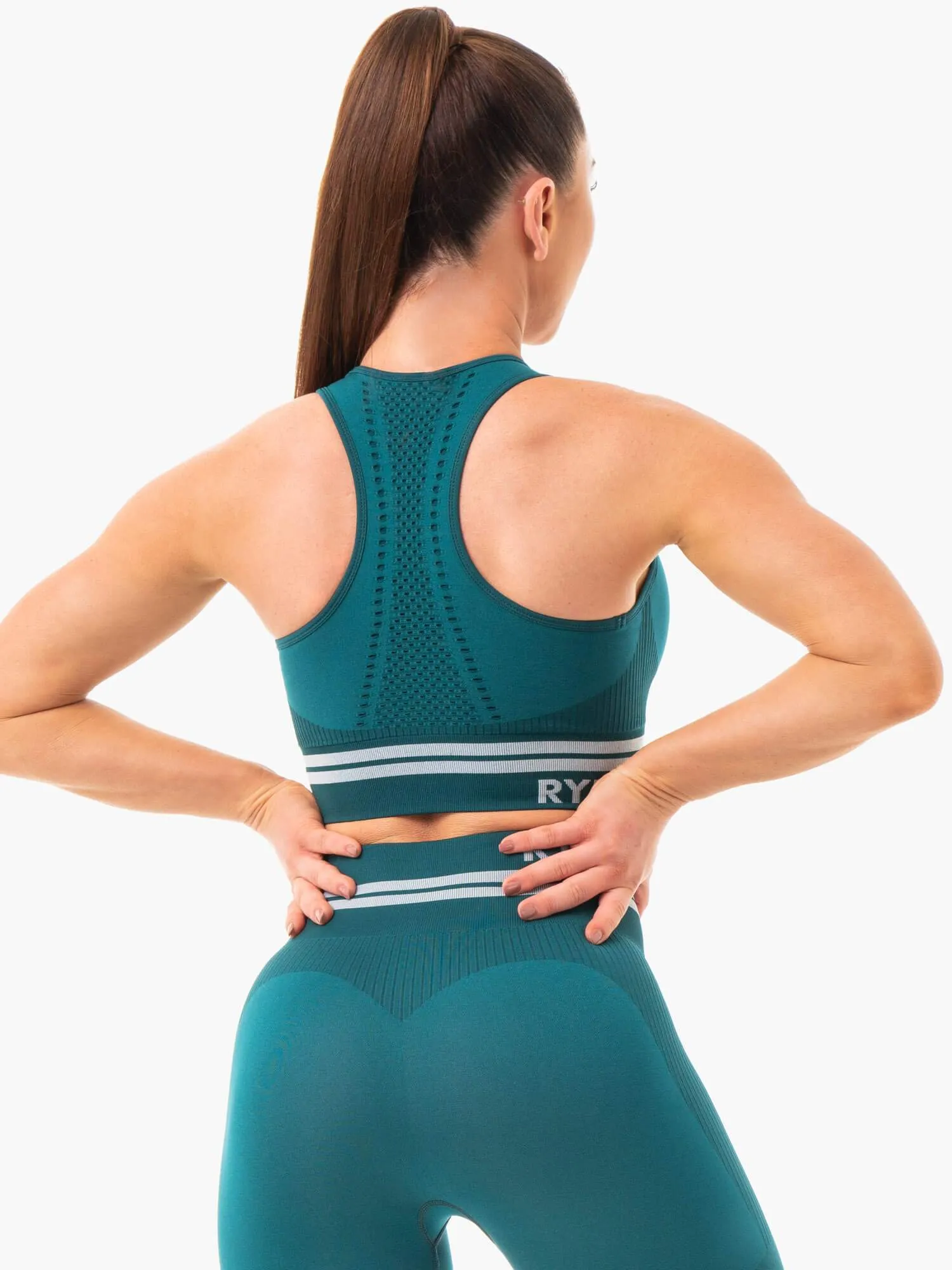 Freestyle Seamless Longline Sports Bra - Emerald Green Different sizes seams