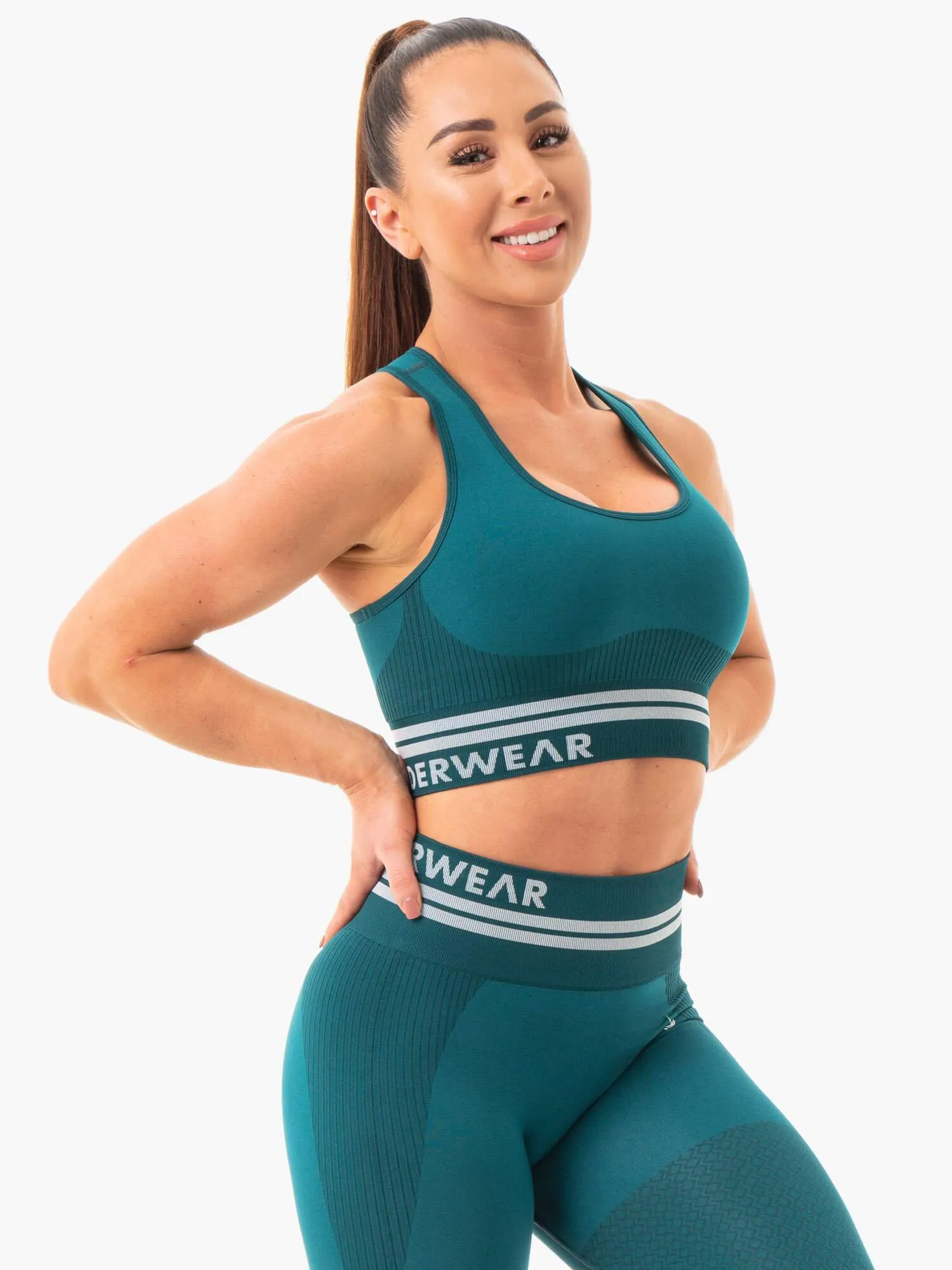 Freestyle Seamless Longline Sports Bra - Emerald Green Multicolor Embroidered edges seams
