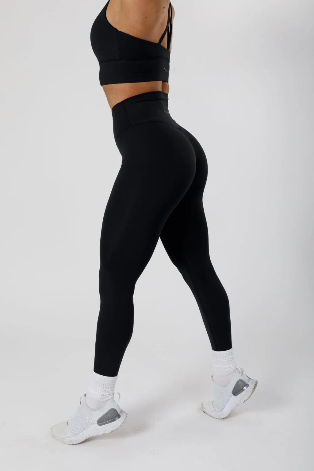 FlexSweat Big Moves Sculptseam? Legging Black Elastic waist