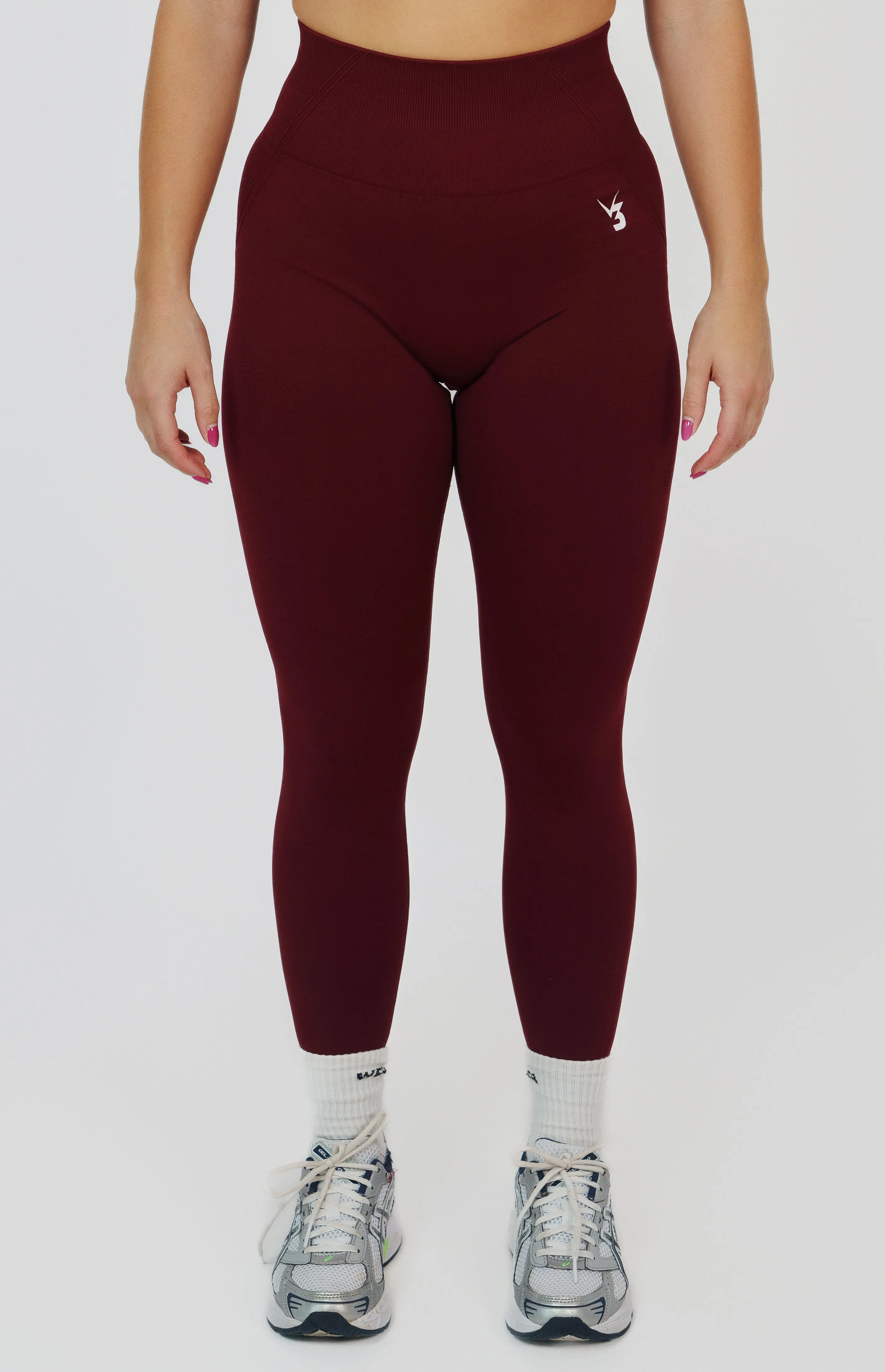 Chic And Relaxed Chic and Soft Fit Tempo Seamless Scrunch shorts- Pomegranate Red
