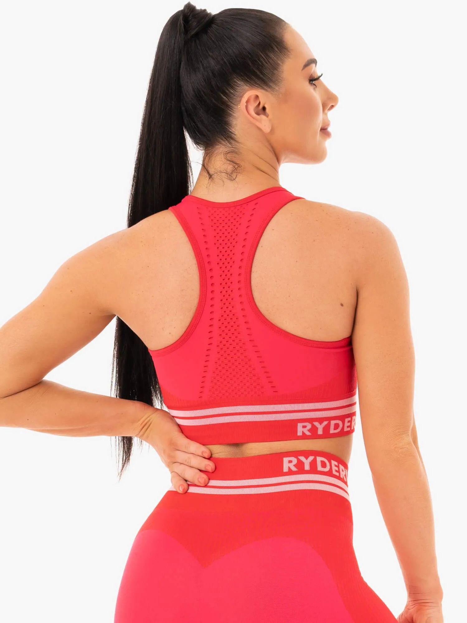 Non Restrictive Band Freestyle Seamless Longline Sports Bra - Red