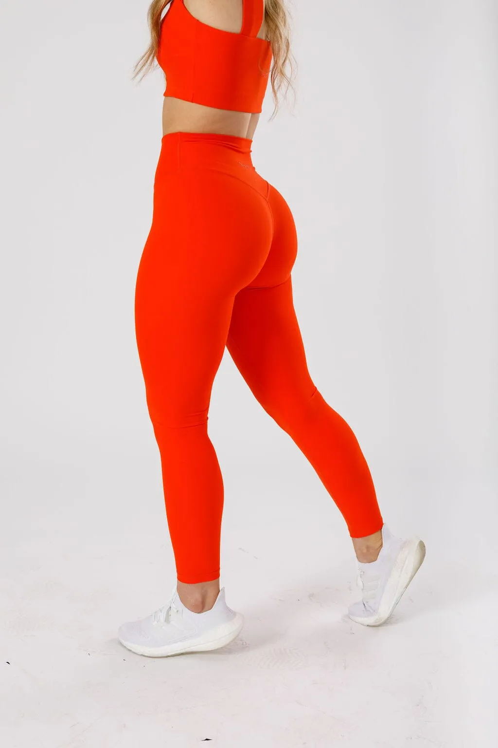 core strength Training Essential UltraLux Curve Contour Sculptseam? Legging Poppy