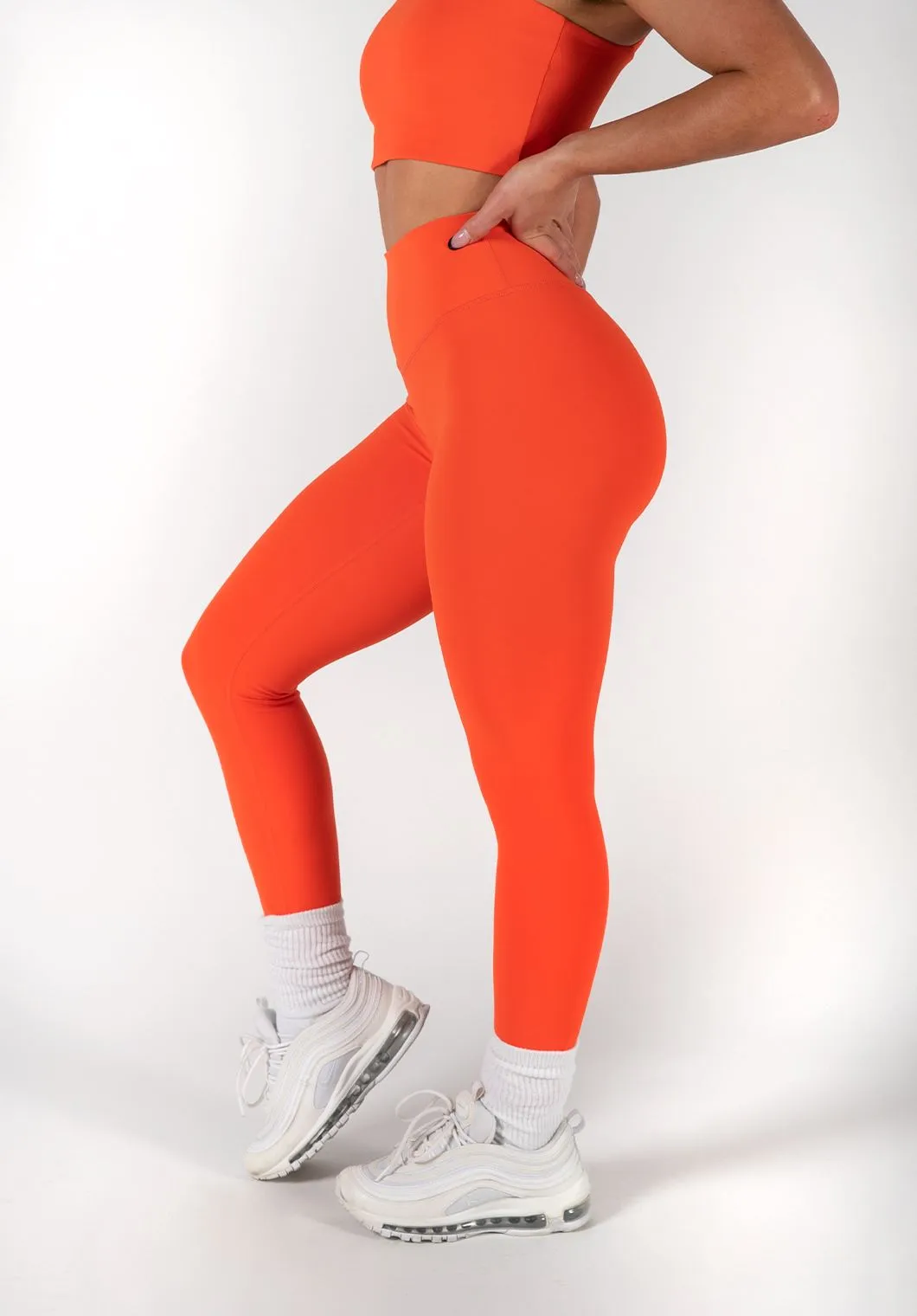 UltraLux Curve Contour Sculptseam? Legging Poppy Dance Studio Mesh Panel Quick Release Moisture Management