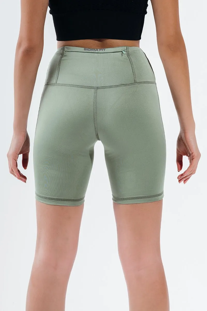 Stretch Movement Hedge Green Essential Biker Short