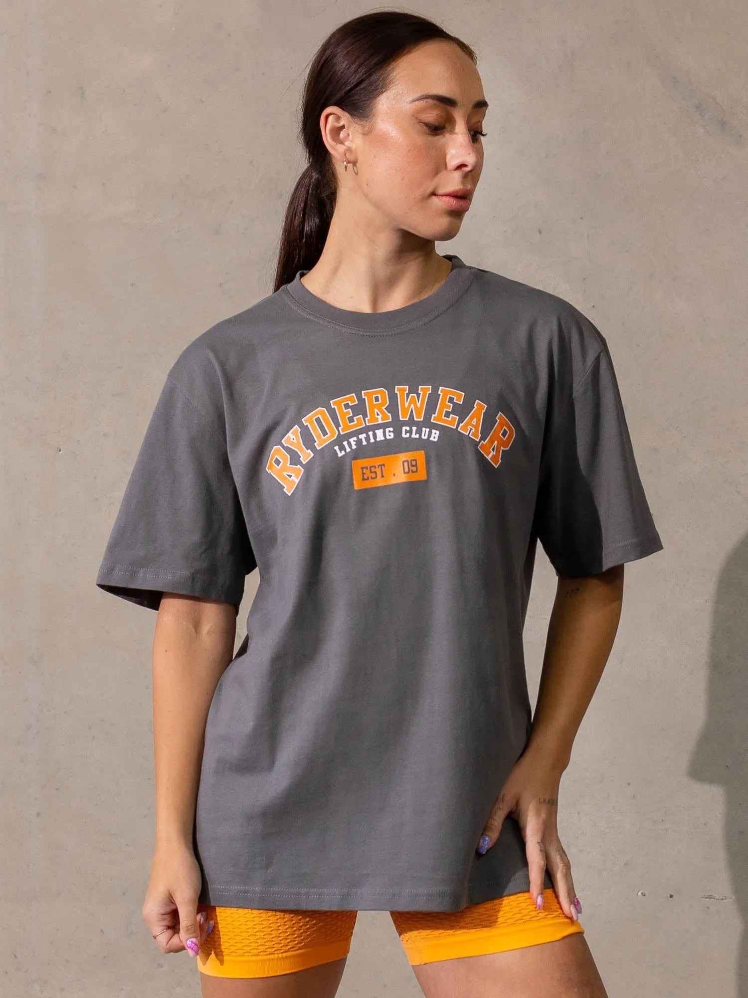 Varsity Oversized T-Shirt - Charcoal Matte Look Outdoor Style Trend