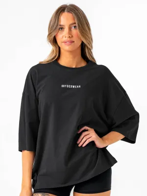 Teenager coolness Colorfast Dye Pursuit Oversized T-Shirt - Black Stonewash