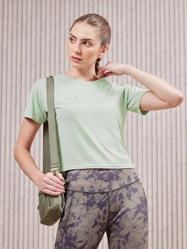 Women Printed Boxy Fit Crew Neck Crop Top with VENTMESH Holiday Style Trend