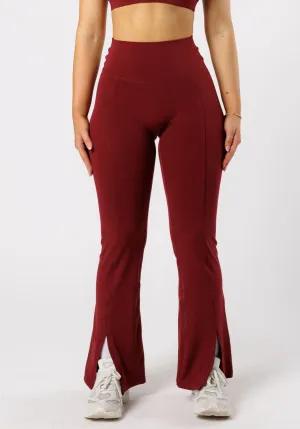 Outdoor Running Anti Odor Reluna? Front Slit Sculptseam? Flare Leggings 31" Red Velvet