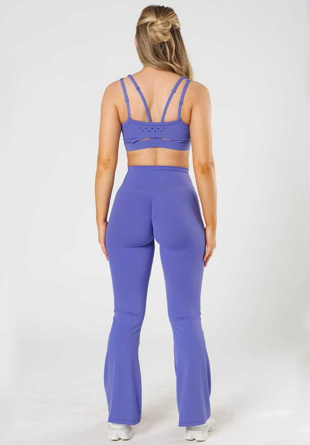 City Walk Pro Athlete High Stretch RecStretch? Original Sculptseam? Plus Essential Flare Legging 31" Sucker