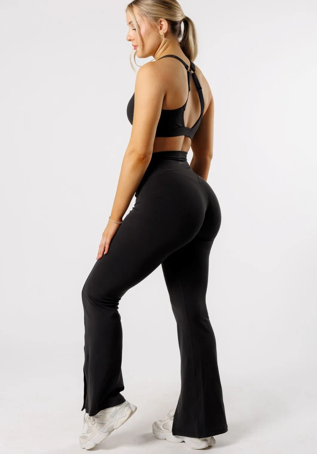Outdoor Lover Dance Studio Effortless Active Wear Reluna? Front Slit Sculptseam? Flare Leggings 31" Black