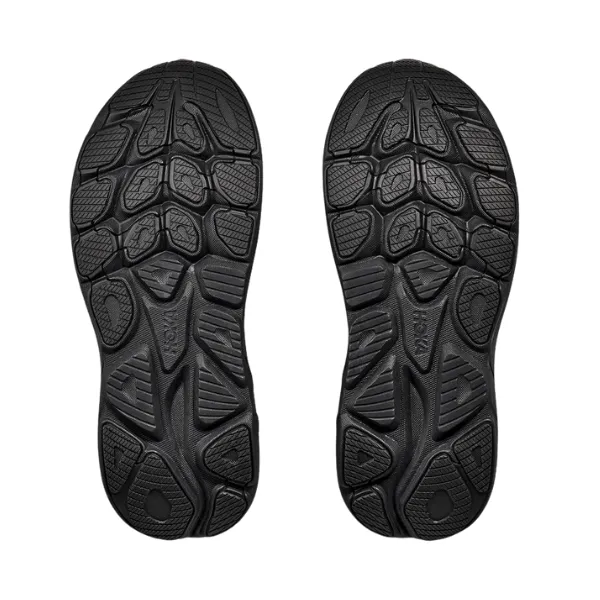sprinter's shoe preference Hoka Women's Clifton 10 Black/Black