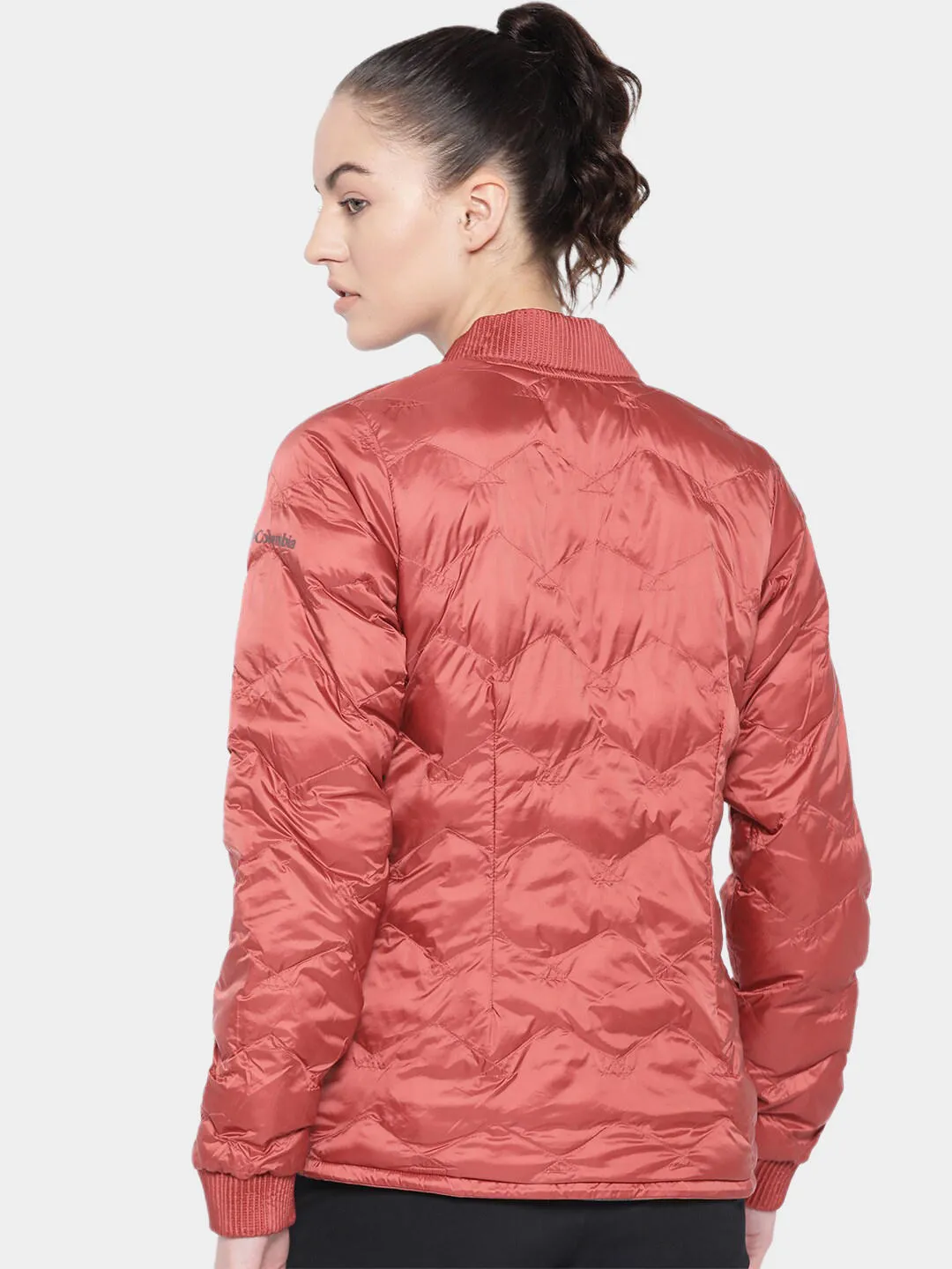 Durable Design VentilatedPanels Columbia Women Red Hillsdale Spring Reversible Jacket