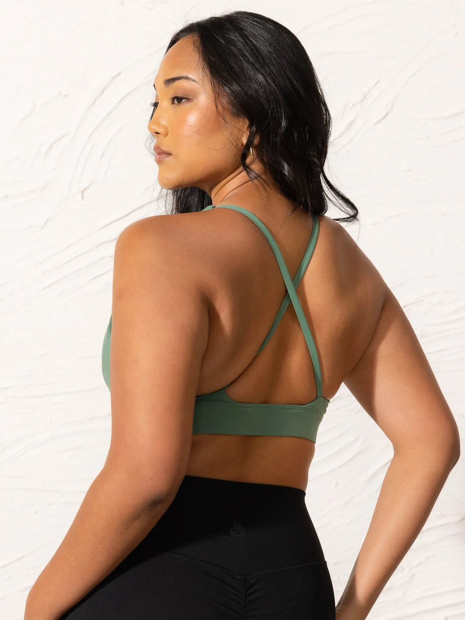 Short fit NKD Low Neck Sports Bra - Forest Green