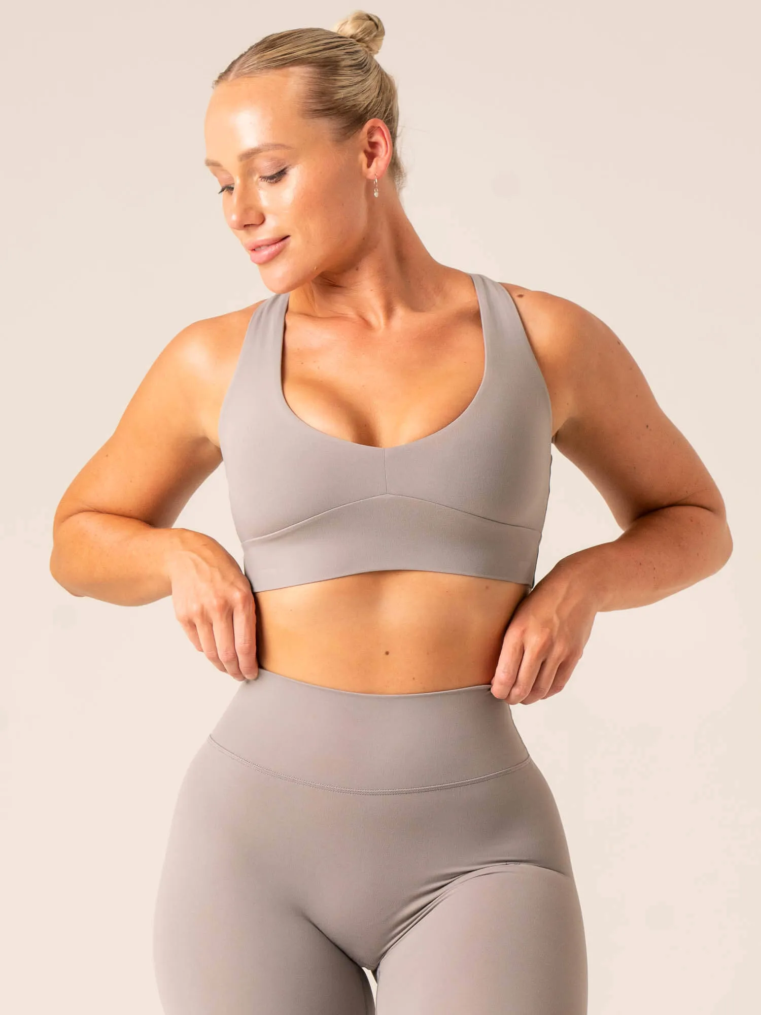 Matching Set NKD Embody Sports Bra - Steel Grey
