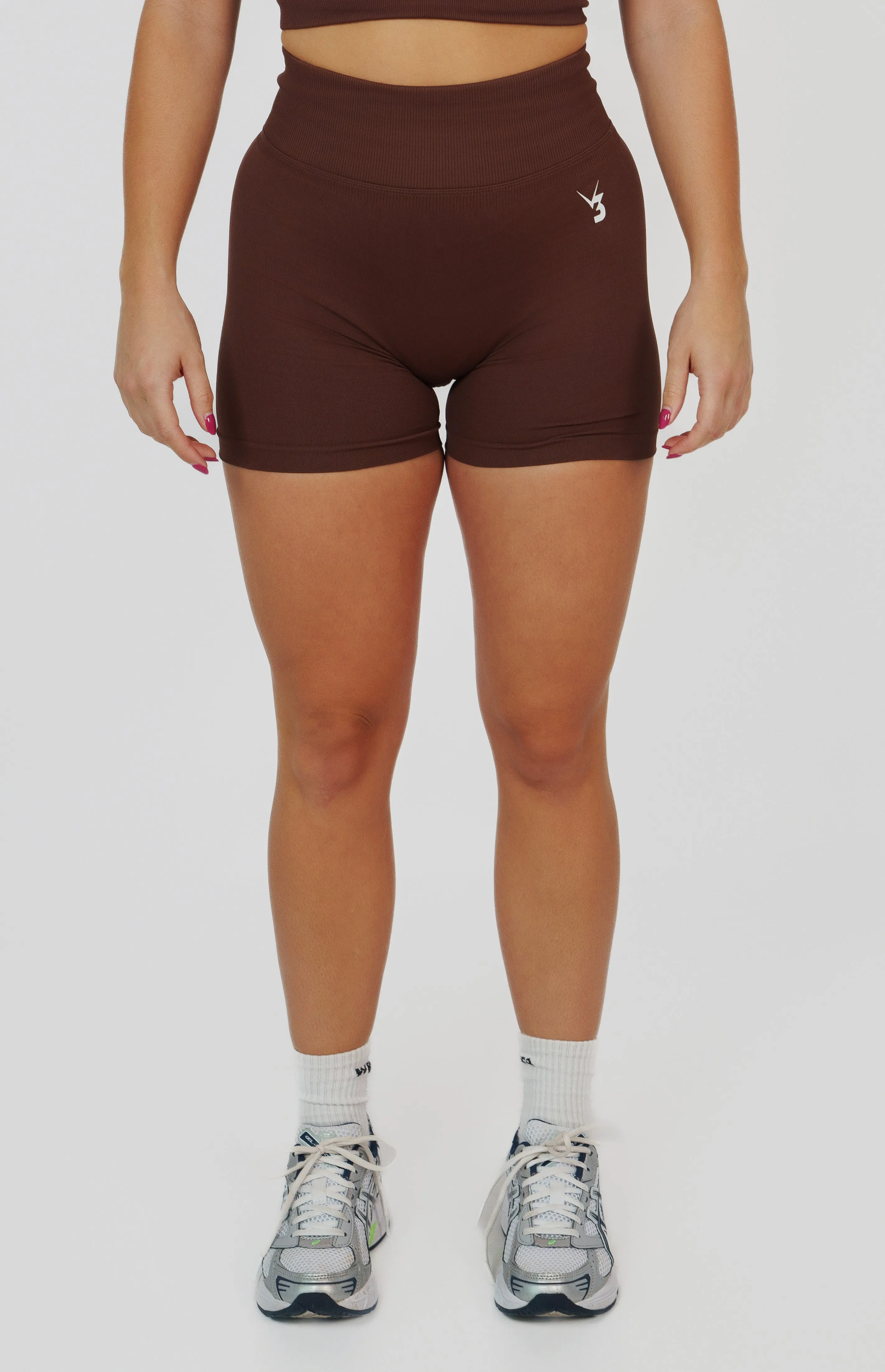 Form Seamless Scrunch Shorts - Chestnut Brown All Day Comfort MoistureWickingLining